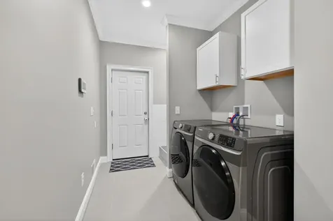 21 Walnut Hill Drive Hooksett NH 03106