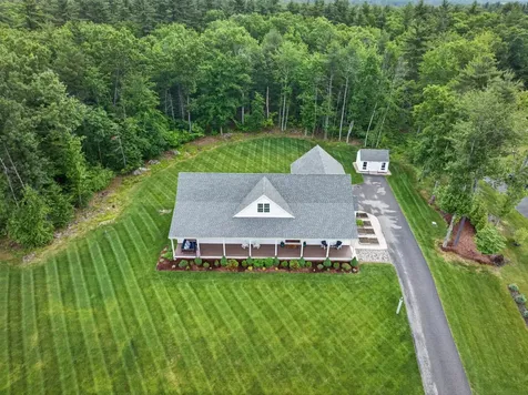 21 Walnut Hill Drive Hooksett NH 03106