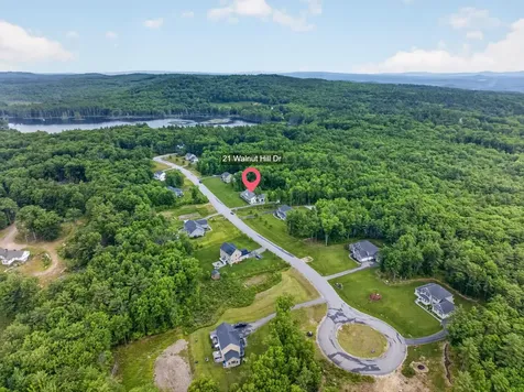21 Walnut Hill Drive Hooksett NH 03106