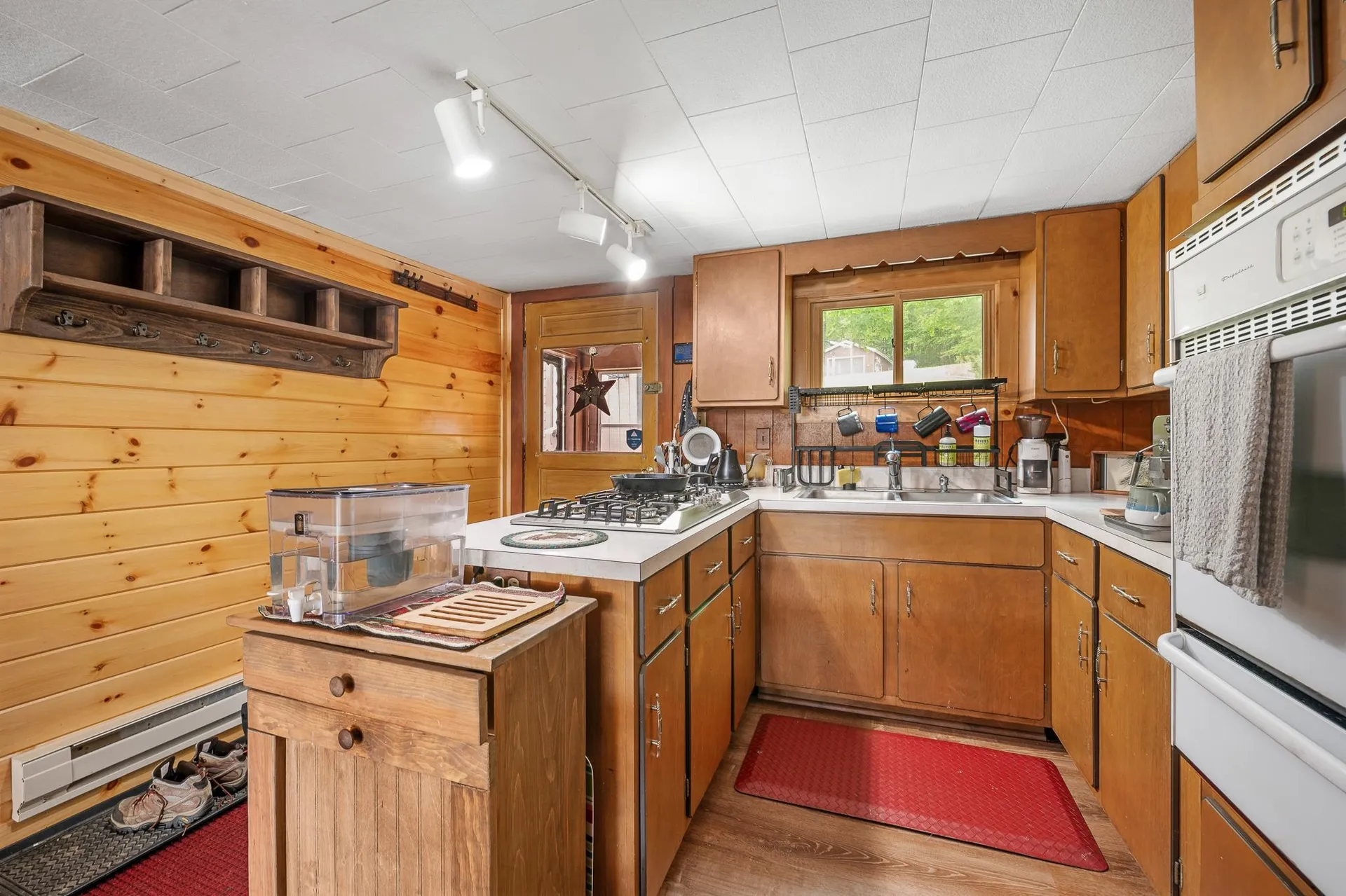 1437 Diamond Pond Road Stewartstown NH 03576