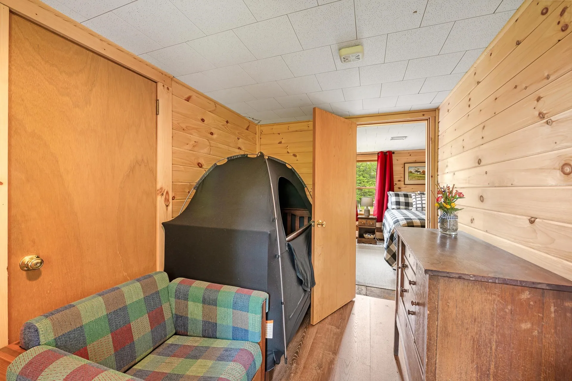 1437 Diamond Pond Road Stewartstown NH 03576