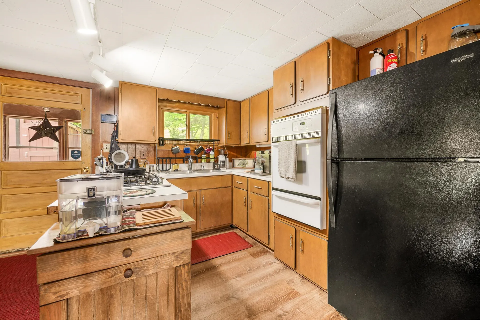 1437 Diamond Pond Road Stewartstown NH 03576