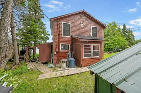 1437 Diamond Pond Road Stewartstown NH 03576