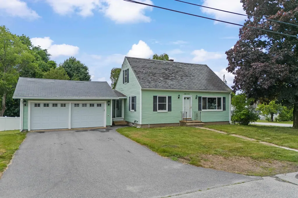 87 Broadway Avenue Manchester NH 03104