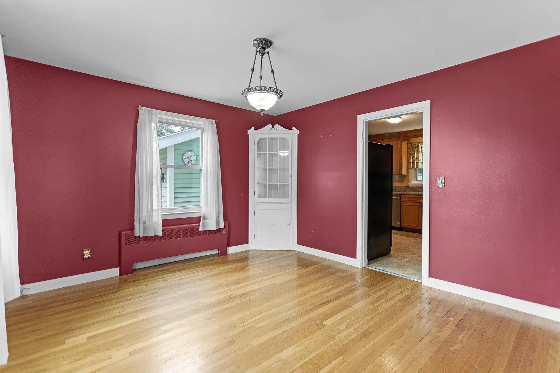 87 Broadway Avenue Manchester NH 03104