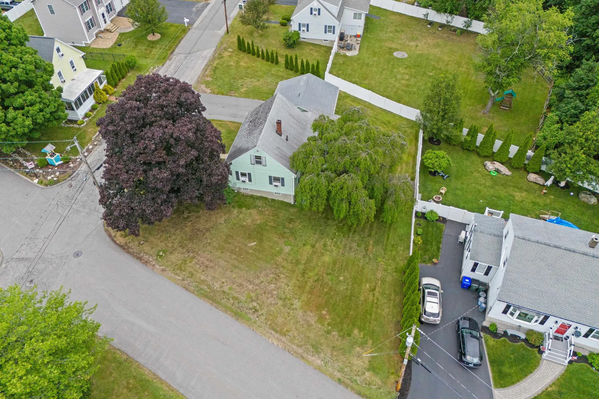 87 Broadway Avenue Manchester NH 03104