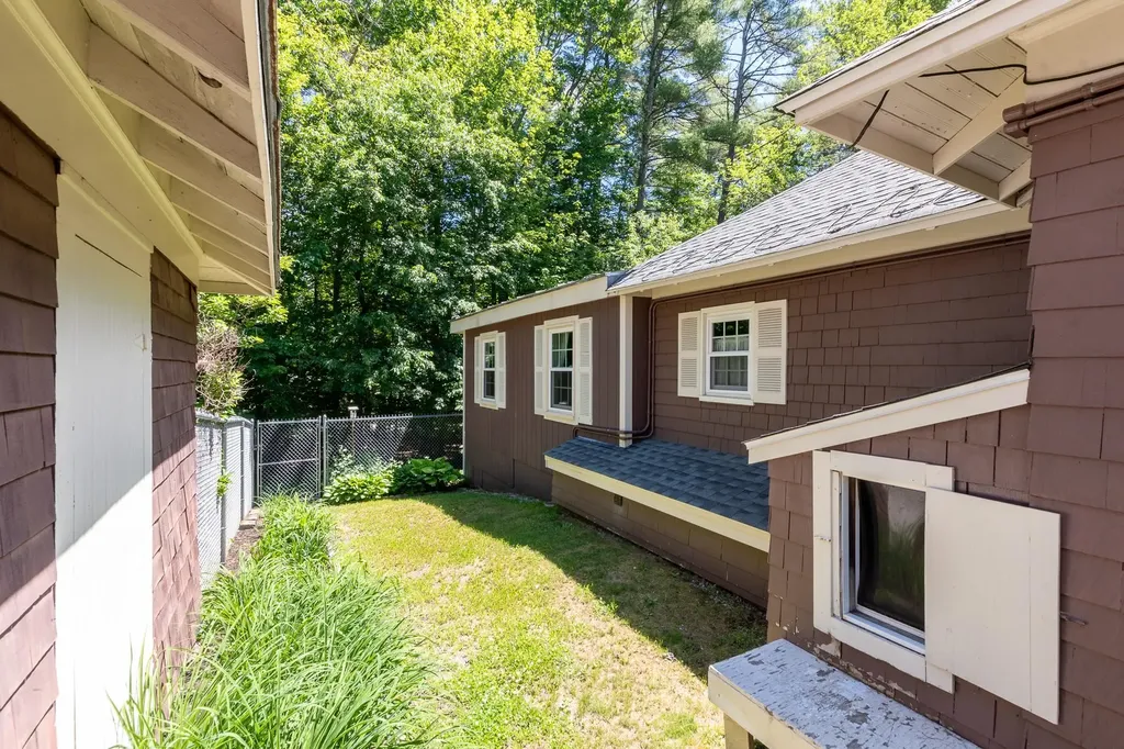 582 Shaker Jerry Road Moultonborough NH 03254