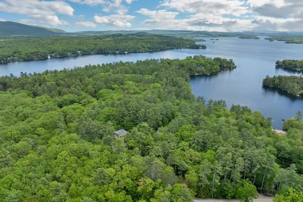 582 Shaker Jerry Road Moultonborough NH 03254