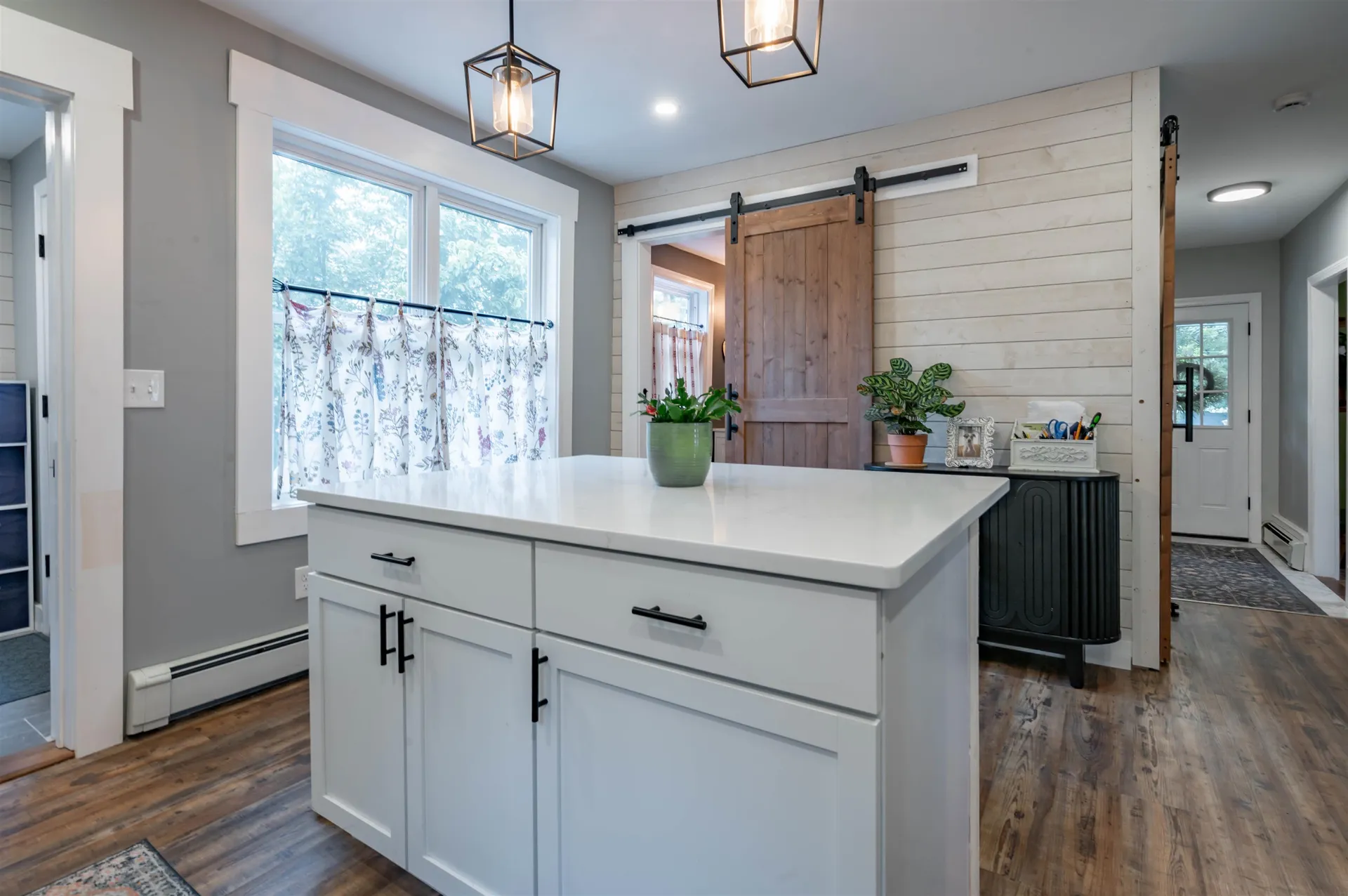 24 Fairview Avenue Derry NH 03038