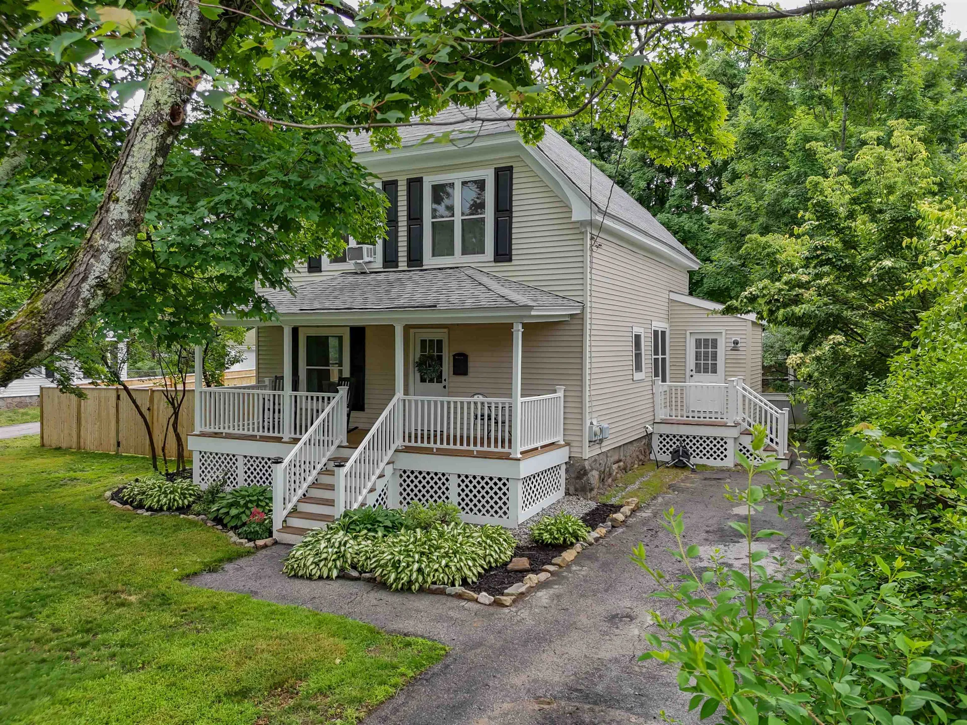 24 Fairview Avenue Derry NH 03038