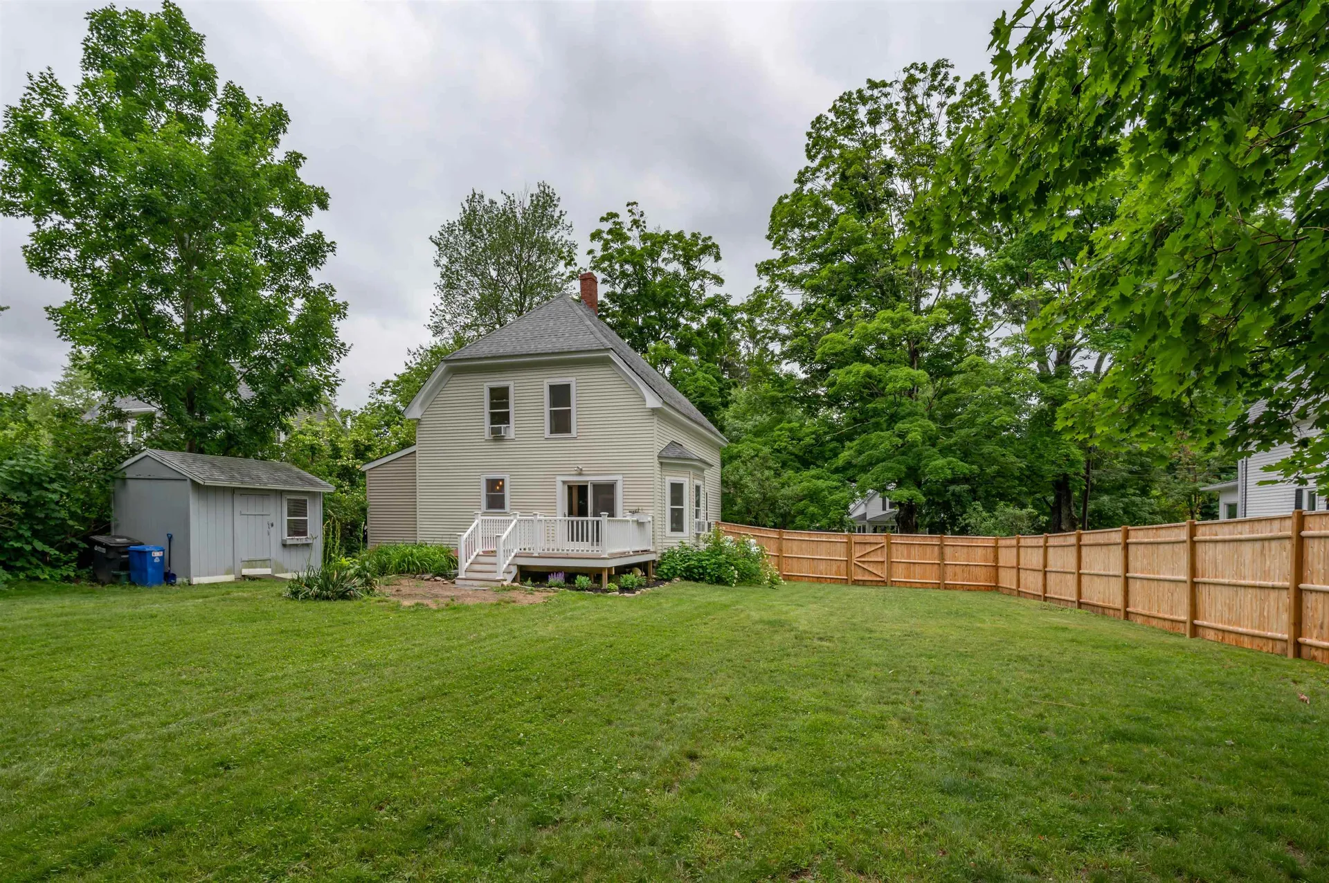 24 Fairview Avenue Derry NH 03038
