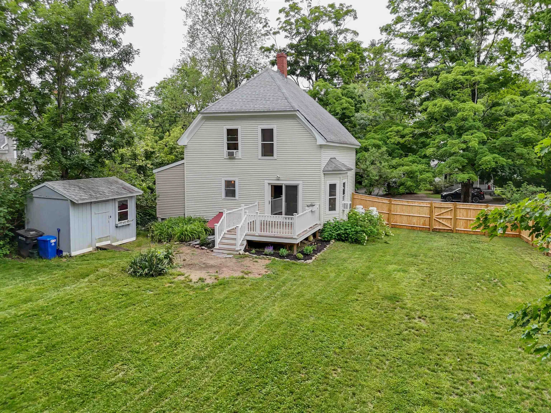 24 Fairview Avenue Derry NH 03038