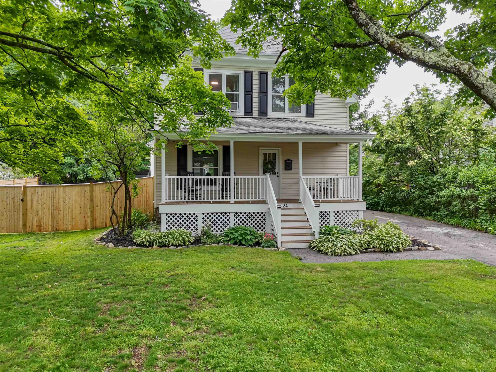 24 Fairview Avenue Derry NH 03038