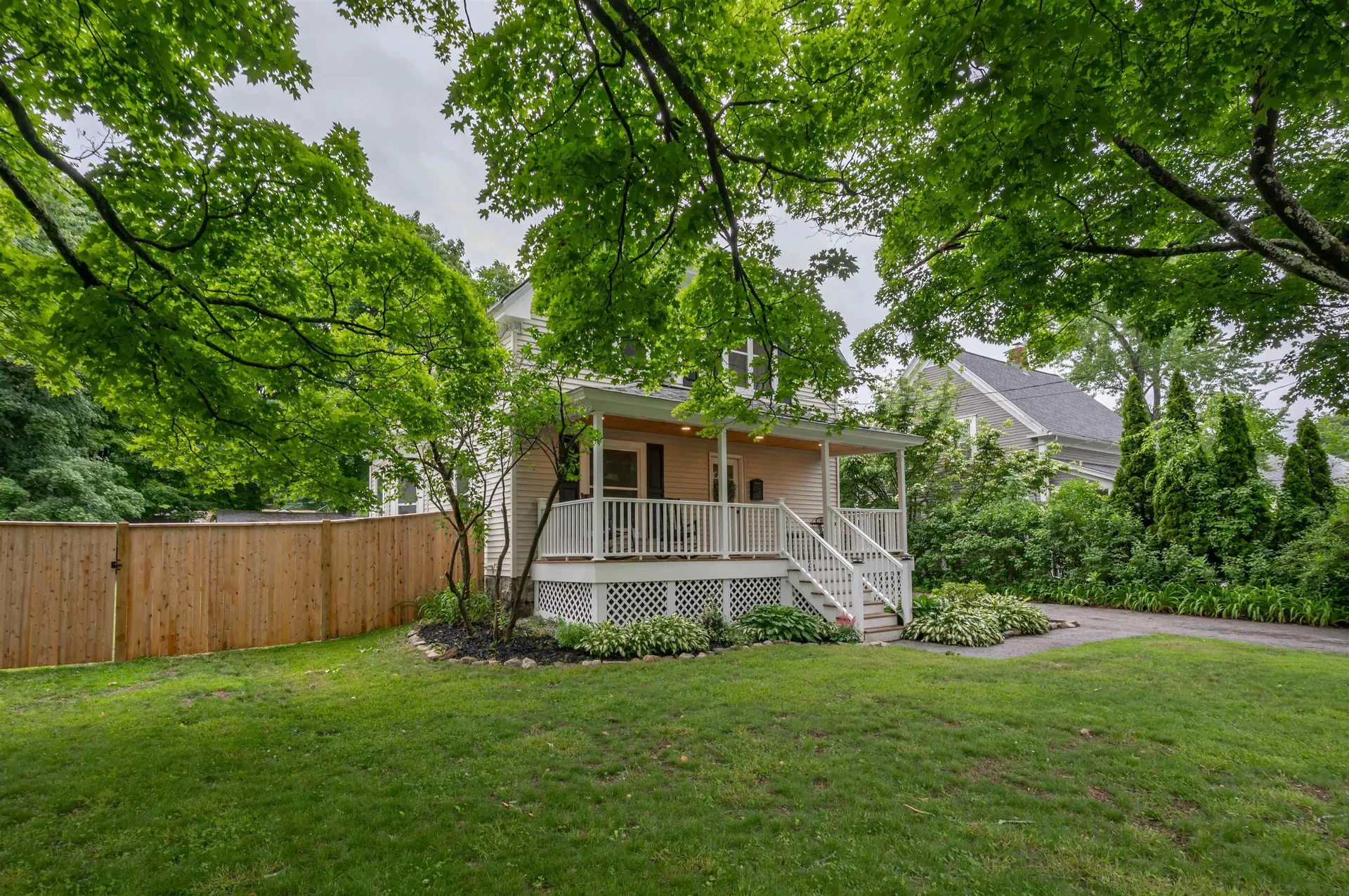 24 Fairview Avenue Derry NH 03038