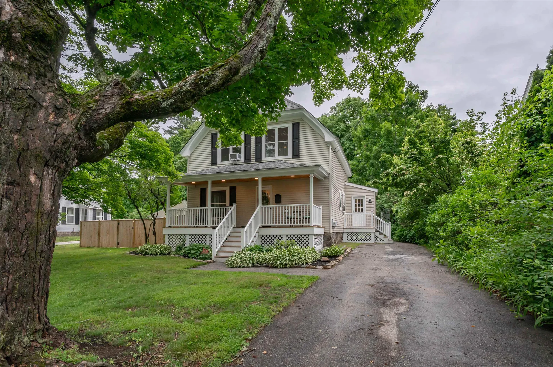 24 Fairview Avenue Derry NH 03038