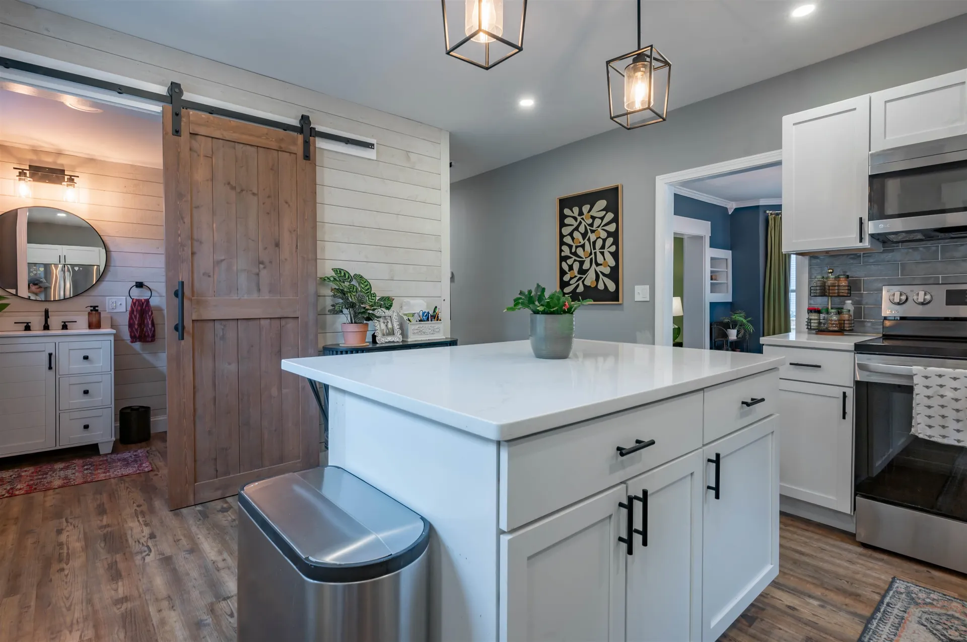 24 Fairview Avenue Derry NH 03038