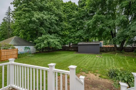 24 Fairview Avenue Derry NH 03038