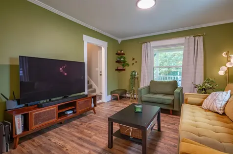 24 Fairview Avenue Derry NH 03038