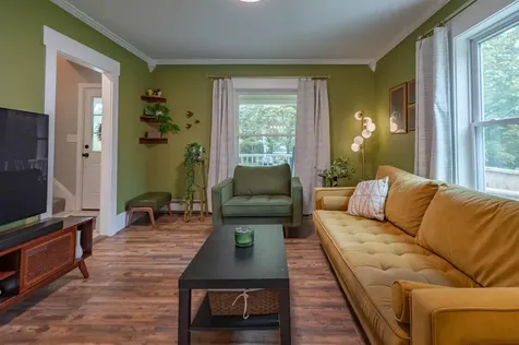 24 Fairview Avenue Derry NH 03038