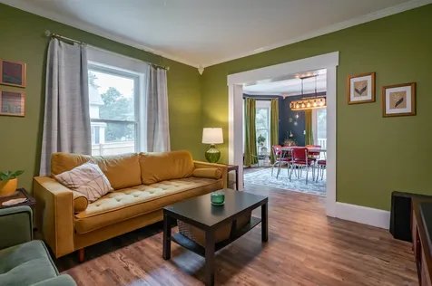 24 Fairview Avenue Derry NH 03038