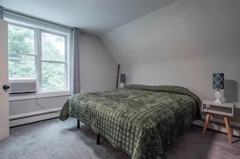 24 Fairview Avenue Derry NH 03038