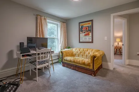 24 Fairview Avenue Derry NH 03038