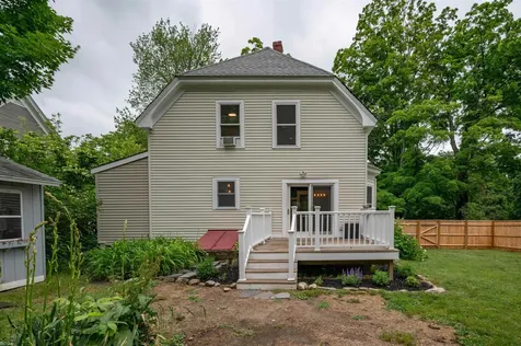 24 Fairview Avenue Derry NH 03038