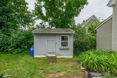 24 Fairview Avenue Derry NH 03038