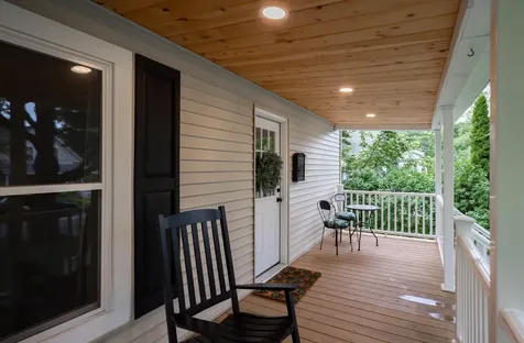 24 Fairview Avenue Derry NH 03038