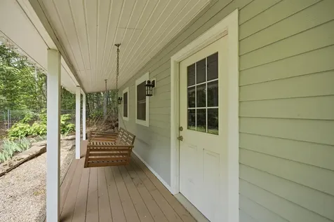 8 Freshet Road Madbury NH 03823