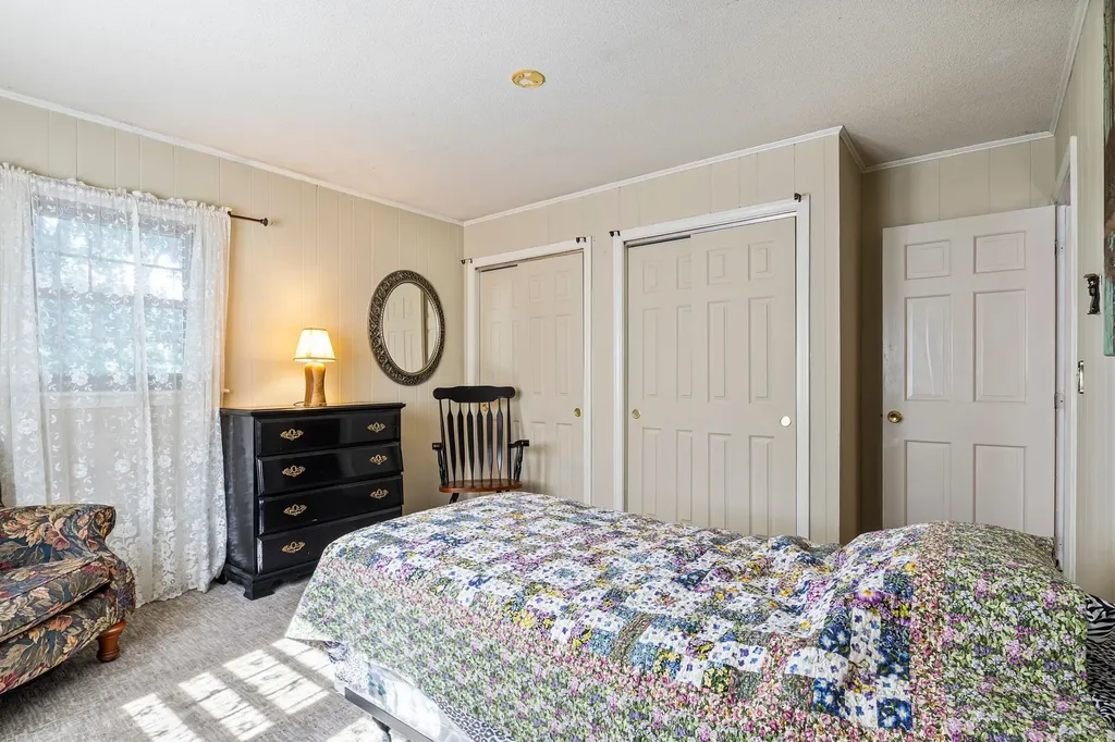 189 Gulf Road Dover NH 03820