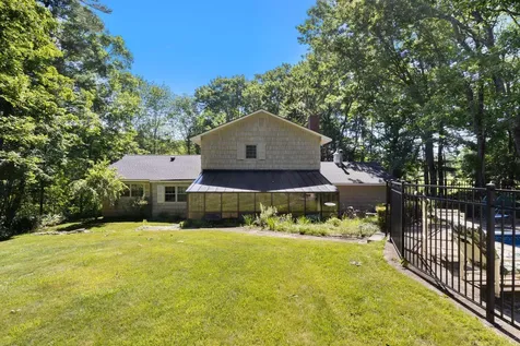 189 Gulf Road Dover NH 03820