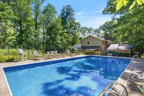 189 Gulf Road Dover NH 03820