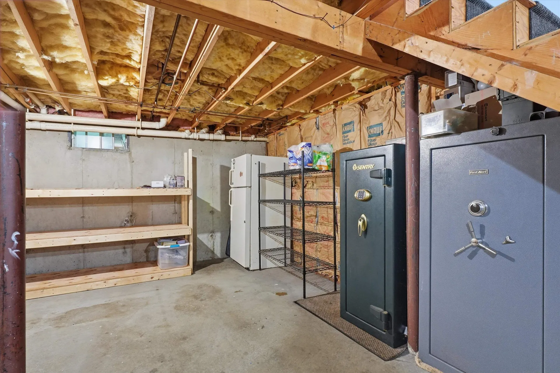 23 Peaslee Crossing Road Newton NH 03858