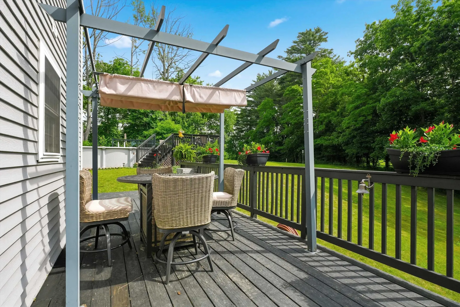 23 Peaslee Crossing Road Newton NH 03858