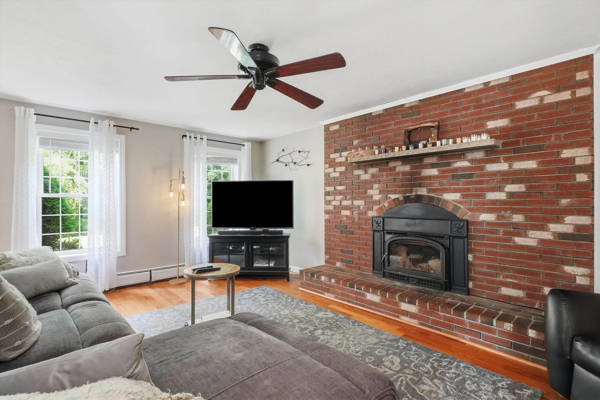 23 Peaslee Crossing Road Newton NH 03858