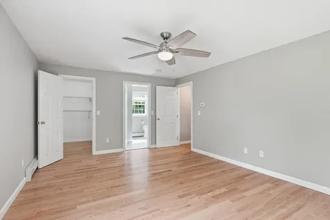 23 Peaslee Crossing Road Newton NH 03858
