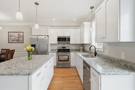 46 Acadia Lane Exeter NH 03833