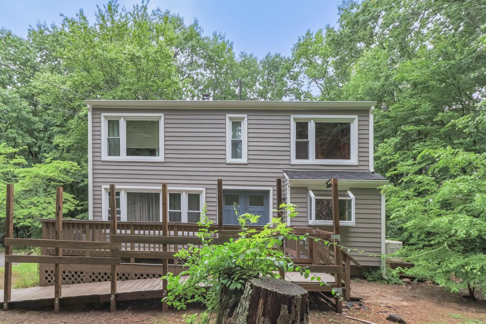 20 Redfield Circle Derry NH 03038-4839