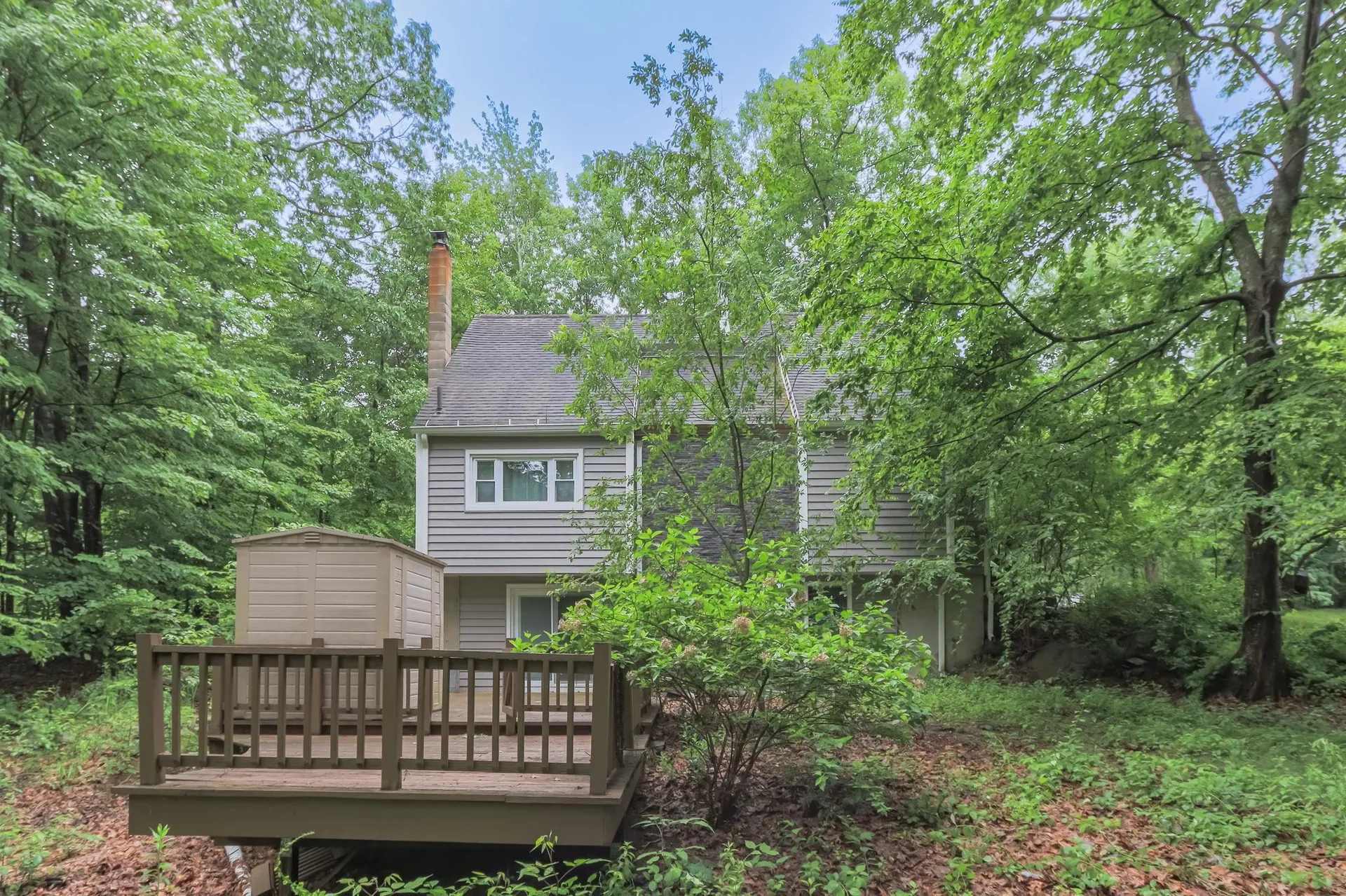 20 Redfield Circle Derry NH 03038-4839