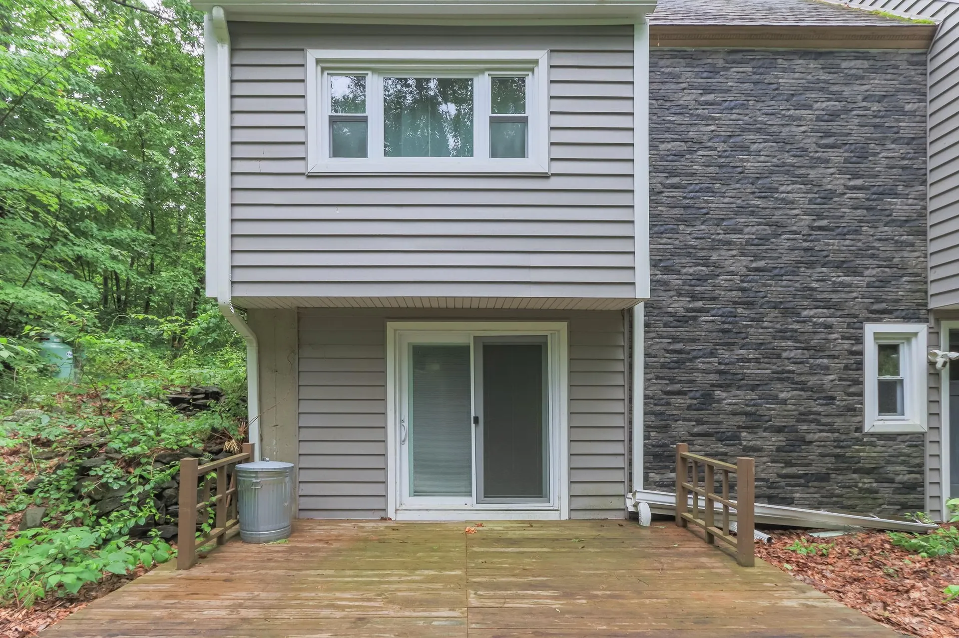 20 Redfield Circle Derry NH 03038-4839