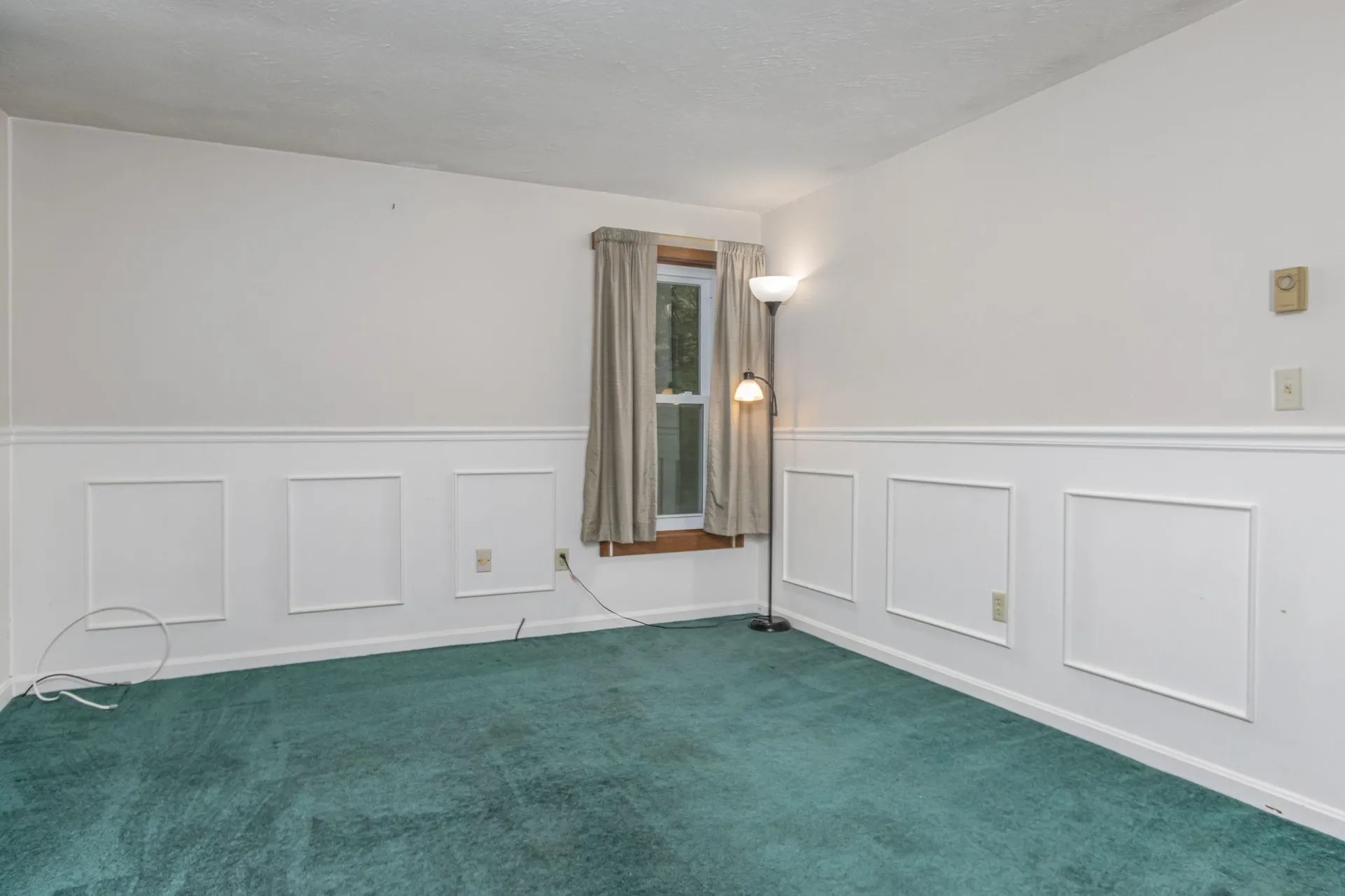 20 Redfield Circle Derry NH 03038-4839