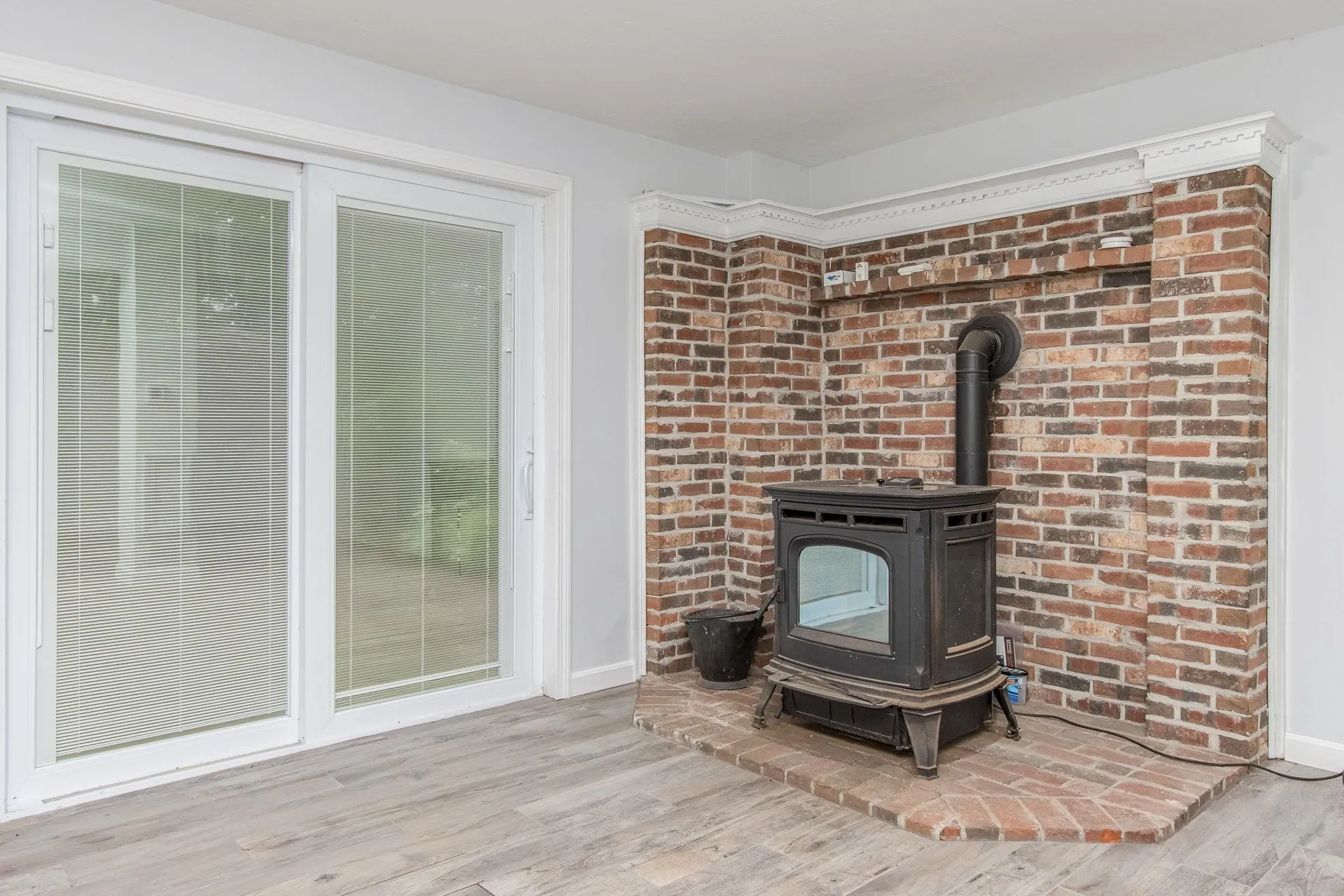 20 Redfield Circle Derry NH 03038-4839
