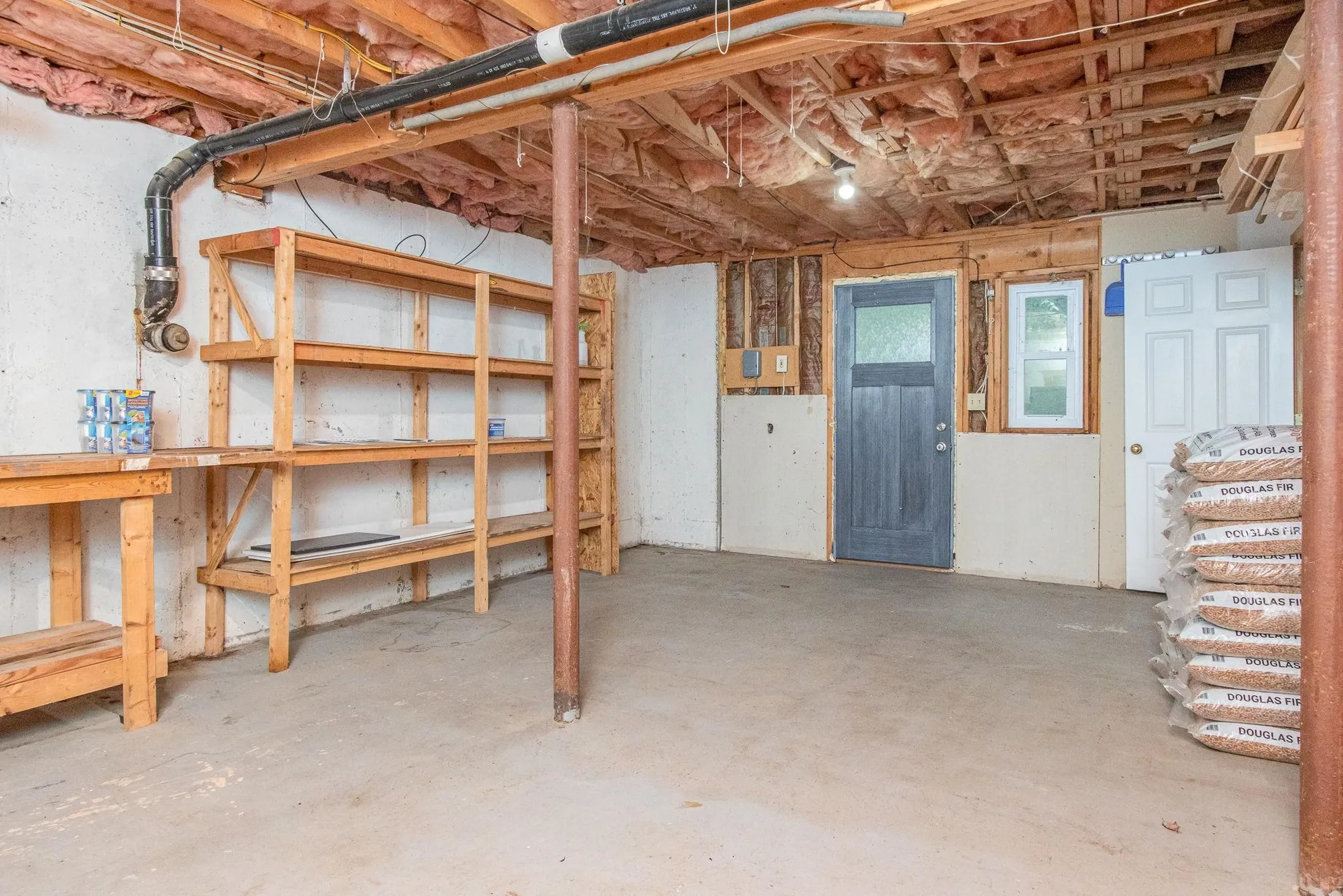 20 Redfield Circle Derry NH 03038-4839