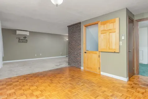 20 Redfield Circle Derry NH 03038-4839