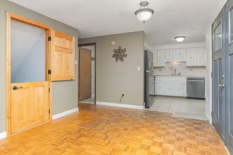 20 Redfield Circle Derry NH 03038-4839