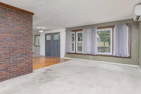 20 Redfield Circle Derry NH 03038-4839