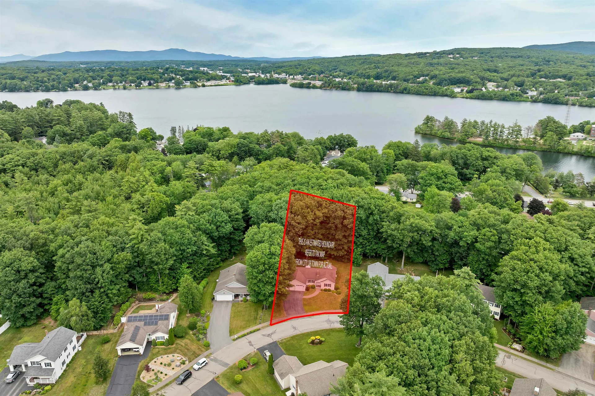 198 Sarah Circle Laconia NH 03246