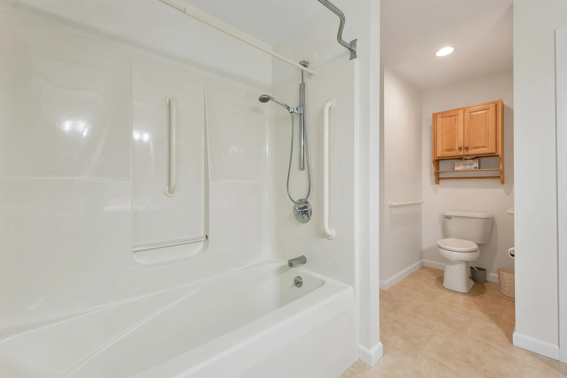 198 Sarah Circle Laconia NH 03246