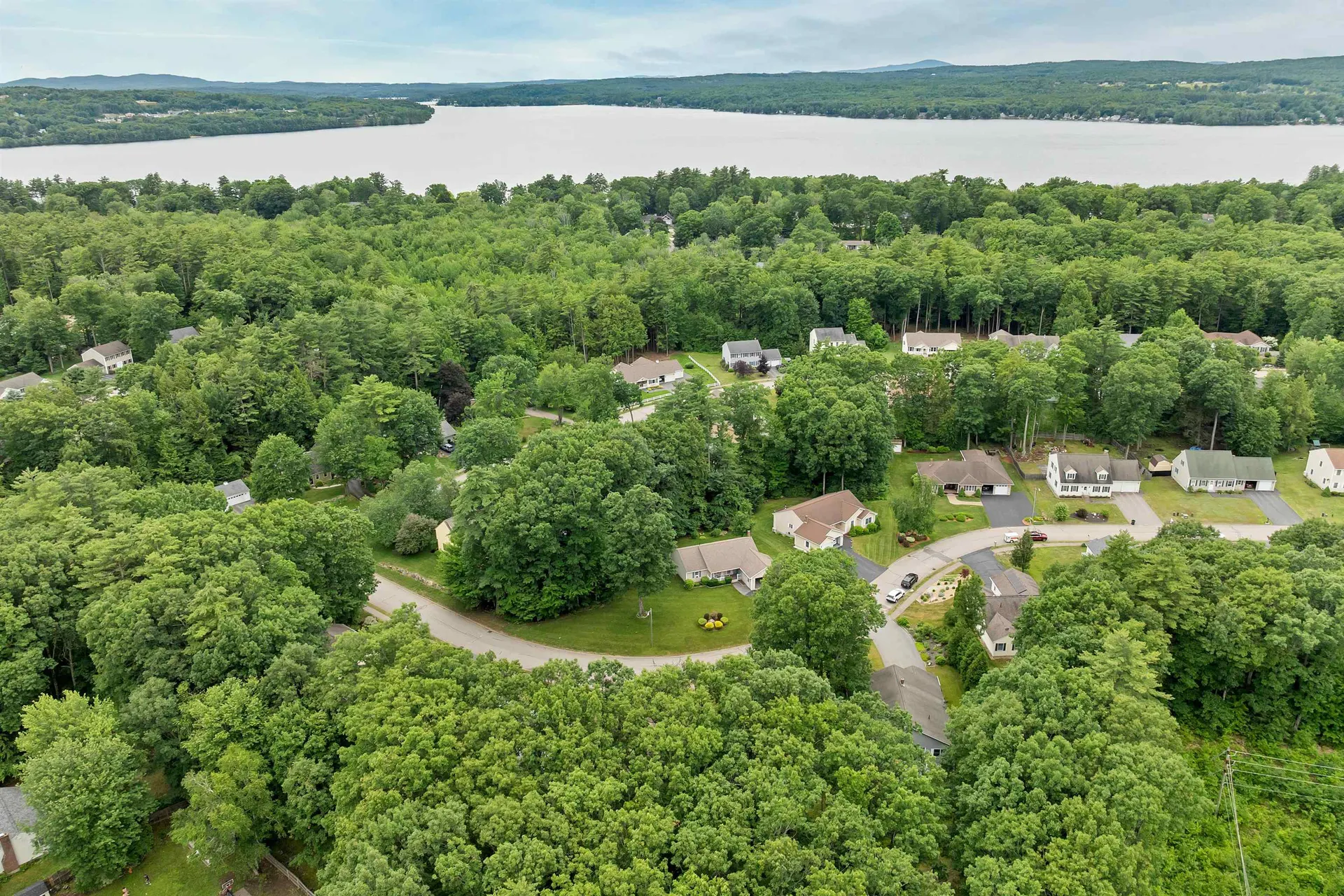 198 Sarah Circle Laconia NH 03246